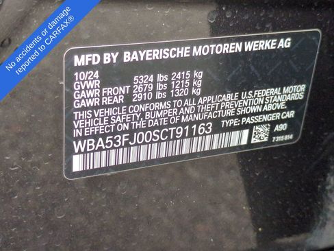 Used 2025 BMW 530i xDrive w/ Premium Package image 40