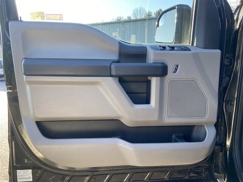 Used 2015 Ford F150 XL w/ Equipment Group 101A Mid image 12