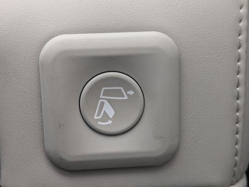 Certified 2023 Kia Sorento S image 17