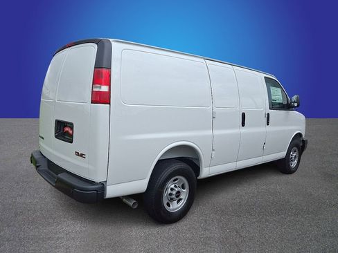 New 2025 GMC Savana 2500 w/ Driver Convenience Package RWD image 3