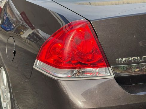 Used 2009 Chevrolet Impala LT image 13