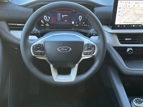 New 2026 Ford Explorer Active w/ Active Comfort Package RWD image 14