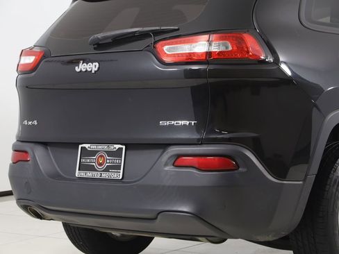 Used 2015 Jeep Cherokee Sport w/ Sport Appearance Group AWD/4WD image 33