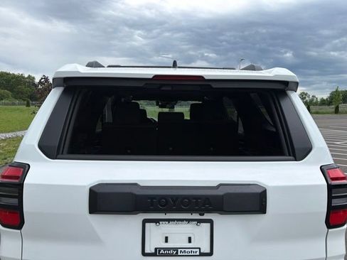 Used 2026 Toyota 4Runner SR5 AWD/4WD image 10