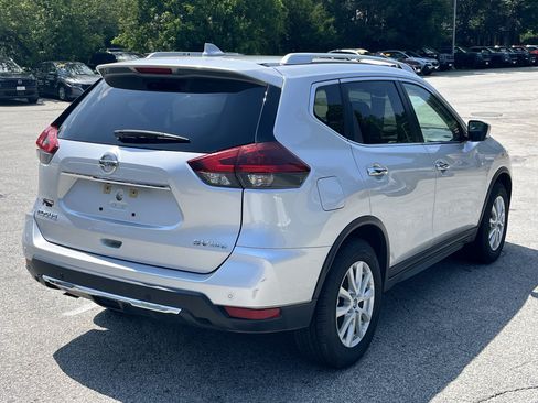 Used 2020 Nissan Rogue SV AWD/4WD image 7