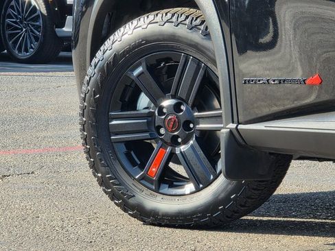 Used 2025 Nissan Rogue SV w/ Rock Creek Premium Package image 8