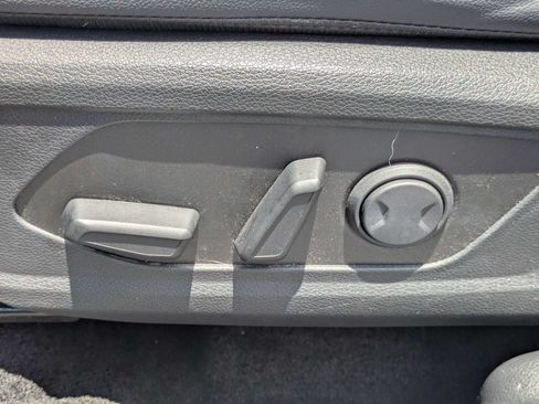 Used 2024 Kia Sportage EX FWD image 12