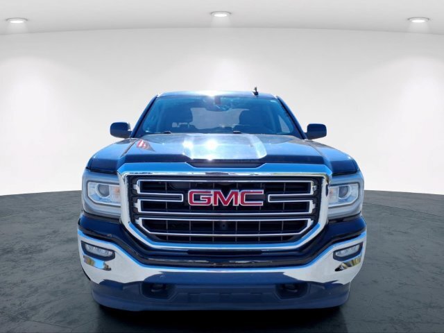 Used 2017 GMC Sierra 1500 SLE w/ SLE Value Package AWD/4WD image 3
