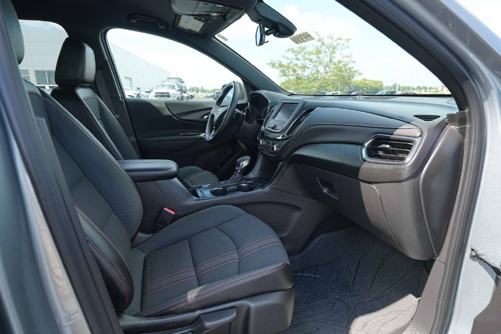 Used 2024 Chevrolet Equinox RS w/ LPO, Floor Liner Package AWD/4WD image 24