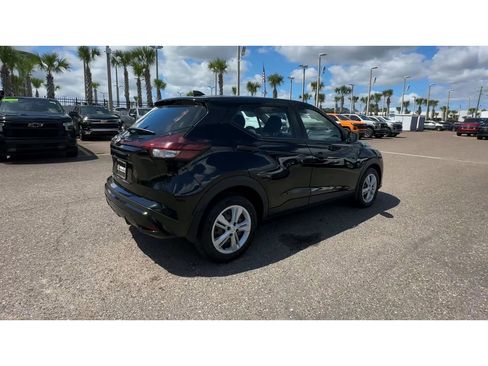 Used 2023 Nissan Kicks S FWD image 2