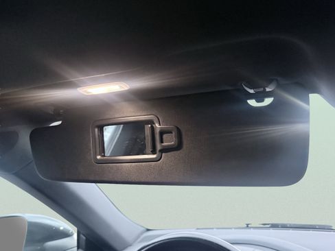 Used 2023 Porsche Taycan image 39