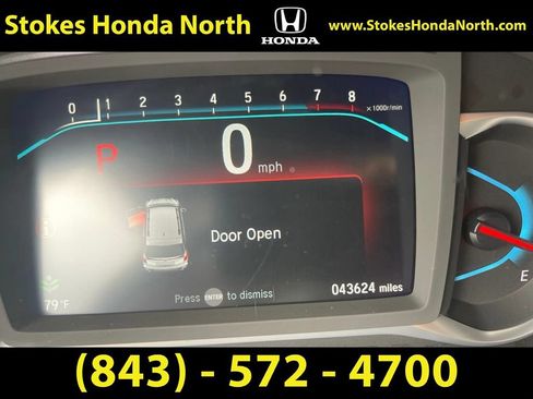 Used 2022 Honda Pilot Touring image 2