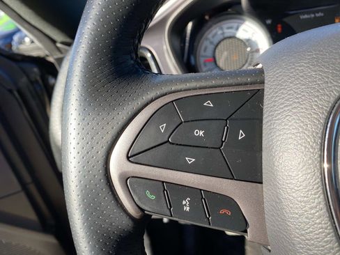 Used 2019 Dodge Challenger R/T Scat Pack w/ Shaker Package image 19