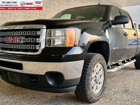 Used 2013 GMC Sierra 2500 SLE w/ Suspension Package, Off-Road image 1