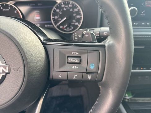 Used 2023 Nissan Rogue SV w/ SV Premium Package image 23