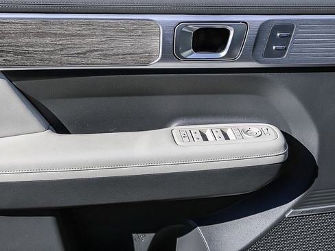 Used 2024 Hyundai Santa Fe Calligraphy image 21