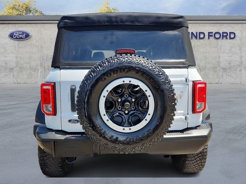 Used 2022 Ford Bronco Black Diamond w/ Sasquatch Package AWD/4WD image 5
