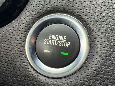 Certified 2023 Cadillac XT5 Luxury AWD/4WD image 16