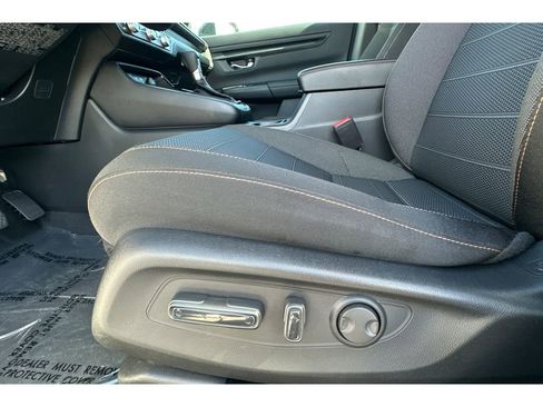 Used 2025 Honda CR-V Sport image 13