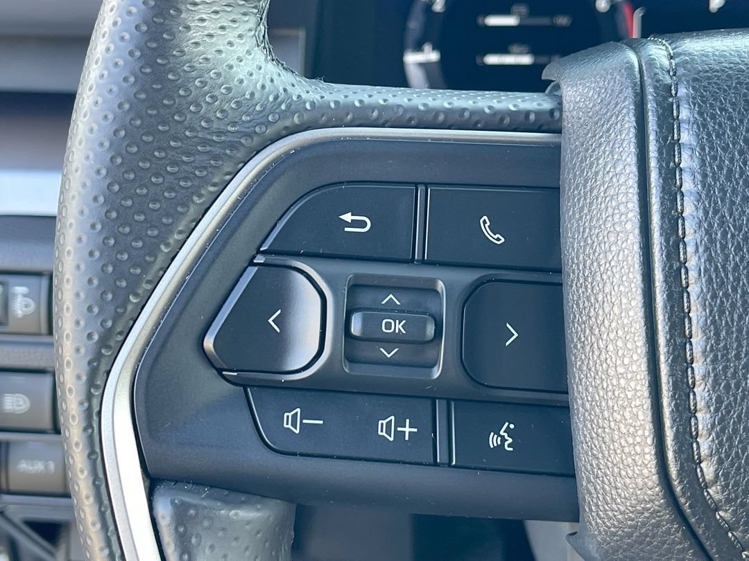Certified 2025 Toyota 4Runner TRD Off-Road Premium AWD/4WD image 7