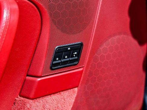 Used 2009 Porsche 911 Turbo image 31