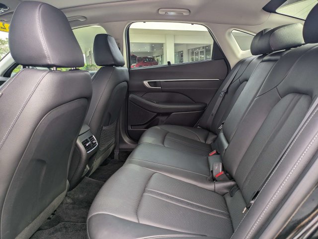 Used 2025 Hyundai Sonata Limited FWD image 13