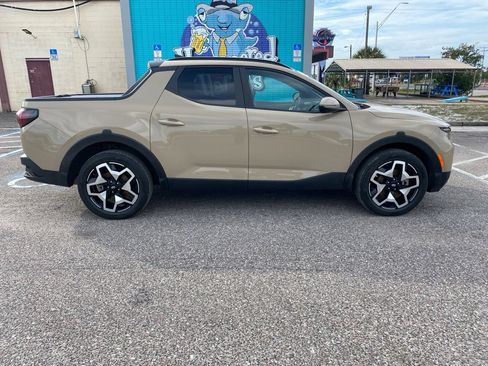 Used 2023 Hyundai Santa Cruz Limited image 2