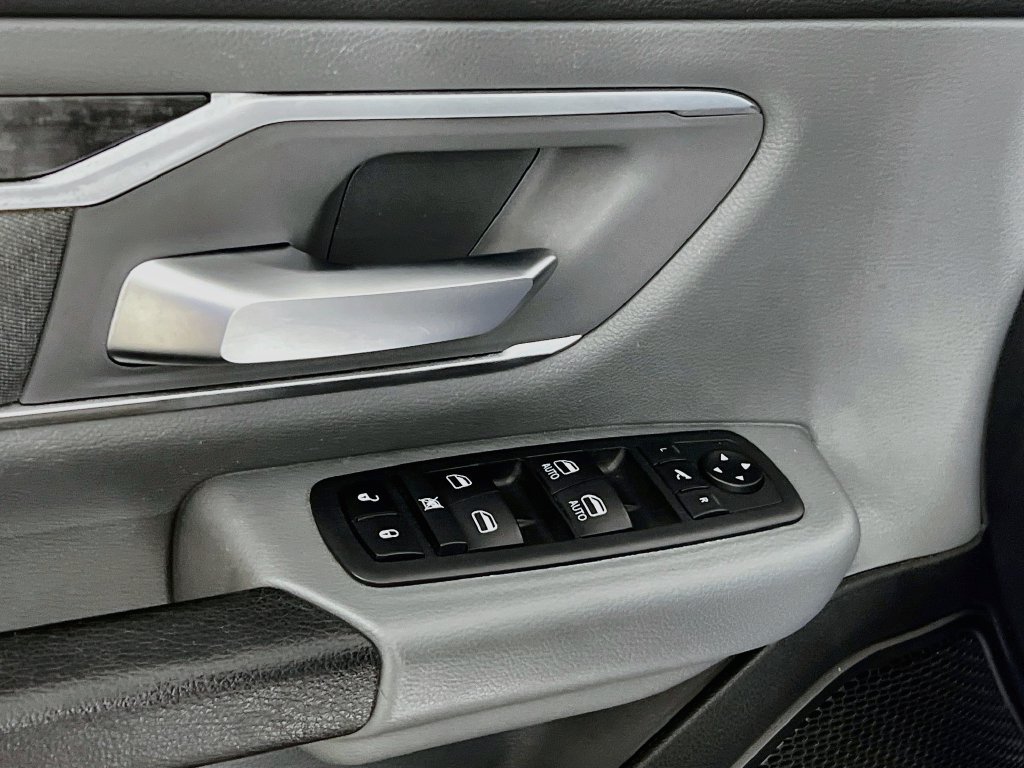 Used 2020 RAM 1500 Big Horn RWD image 14