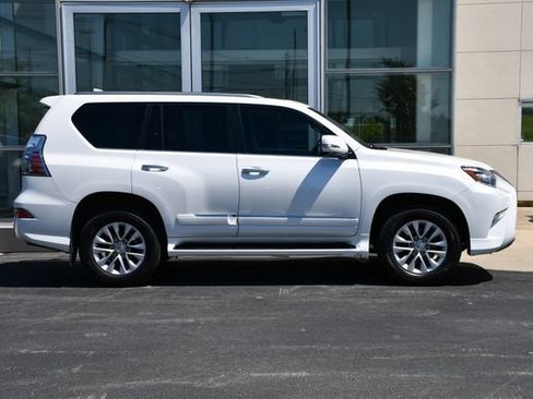 Used 2018 Lexus GX 460 Premium w/ Premium Package AWD/4WD image 7