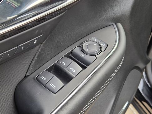 Used 2025 Buick Envision Preferred image 26