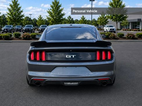Used 2016 Ford Mustang GT RWD image 4