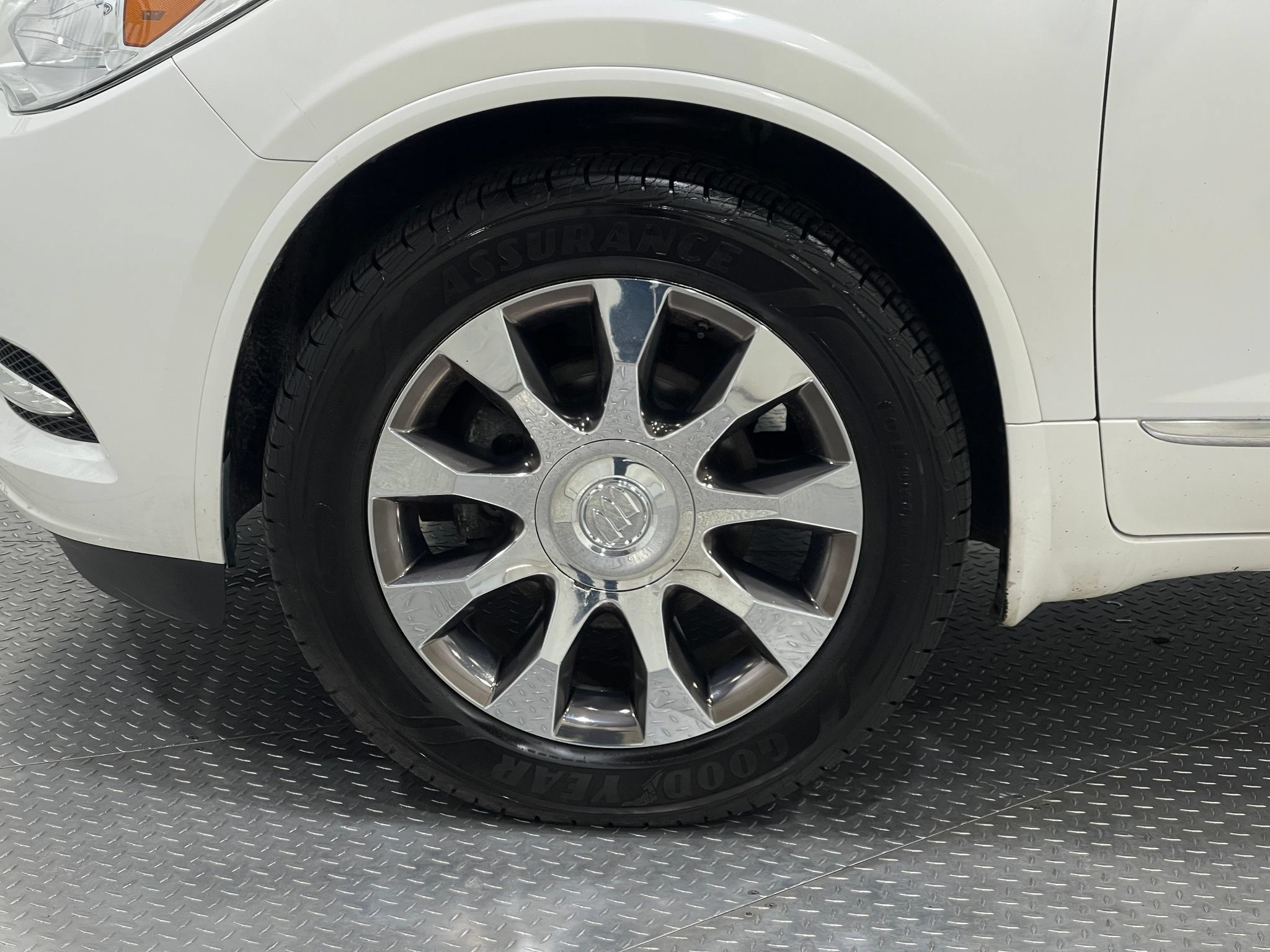 Used 2017 Buick Enclave Leather w/ Enclave Tuscan Edition FWD image 36