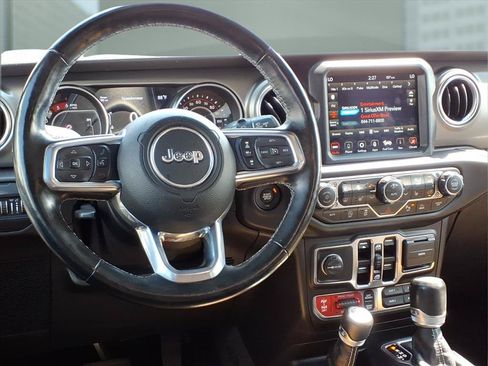 Used 2021 Jeep Wrangler Unlimited Rubicon AWD/4WD image 3