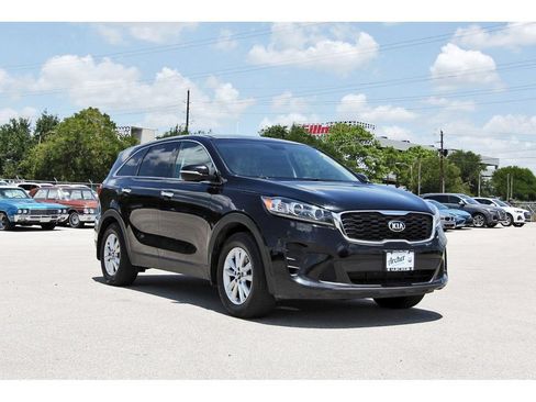 Used 2020 Kia Sorento L FWD image 1