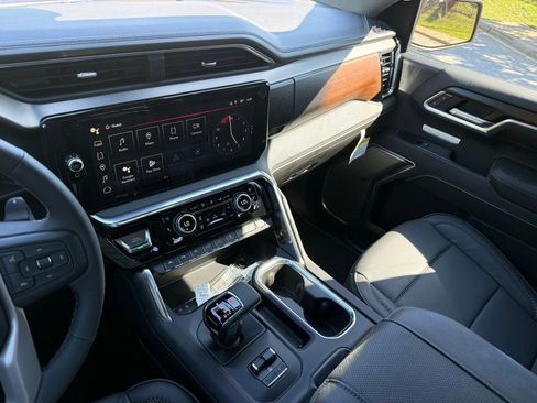 New 2026 GMC Sierra 1500 Denali w/ Denali Reserve Package AWD/4WD image 29