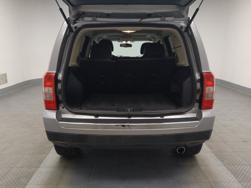 Used 2017 Jeep Patriot High Altitude AWD/4WD image 29