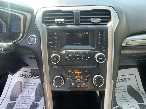 Used 2018 Ford Fusion S FWD image 20