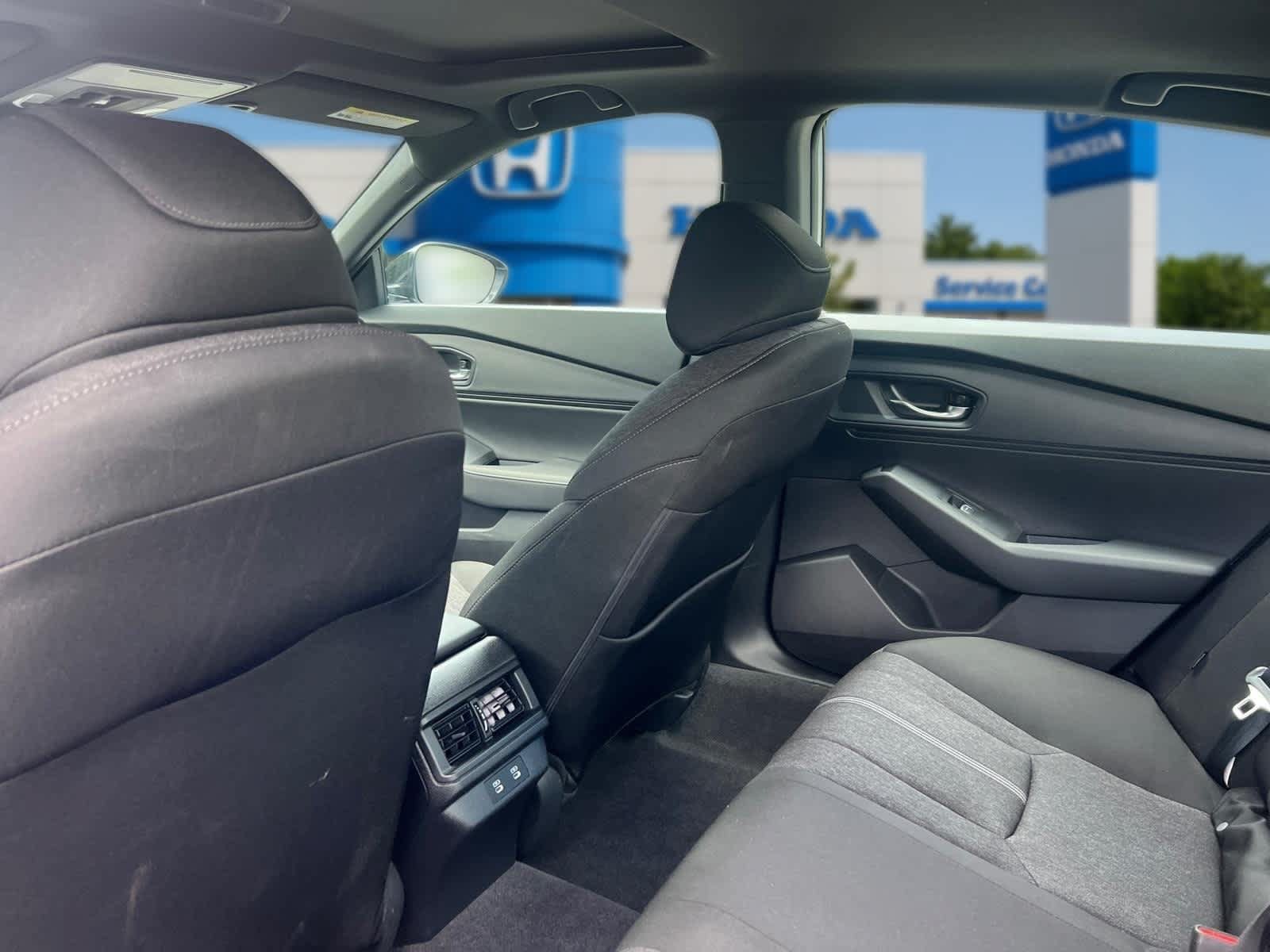 Used 2025 Honda Accord Sport image 28