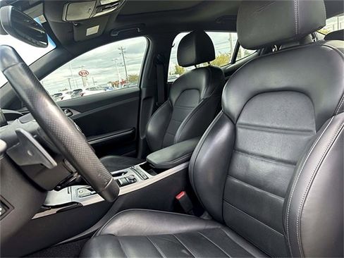 Used 2020 Kia Stinger GT2 image 10