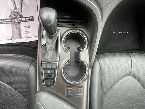 Used 2021 Toyota Camry XSE image 13