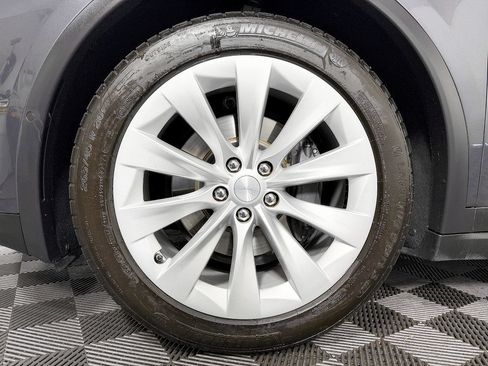 Used 2018 Tesla Model X 75D AWD/4WD image 25