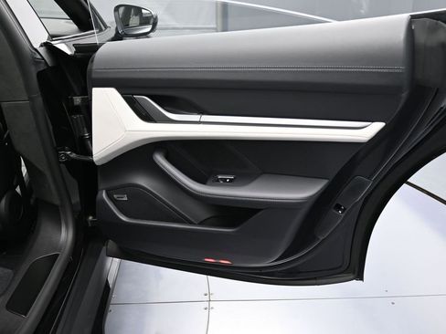 New 2026 Porsche Taycan Turbo image 27