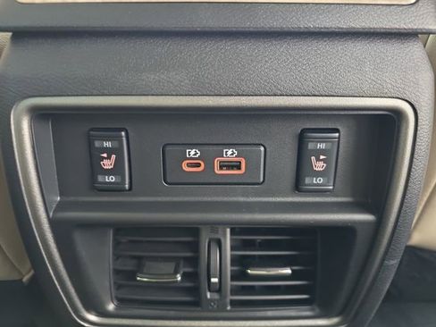 Used 2024 Nissan Murano SL image 35