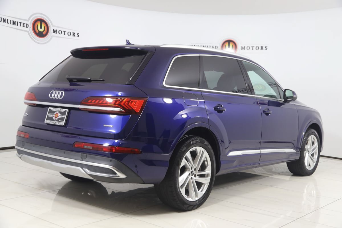 Used 2023 Audi Q7 2.0T Premium w/ Convenience Package AWD/4WD image 3