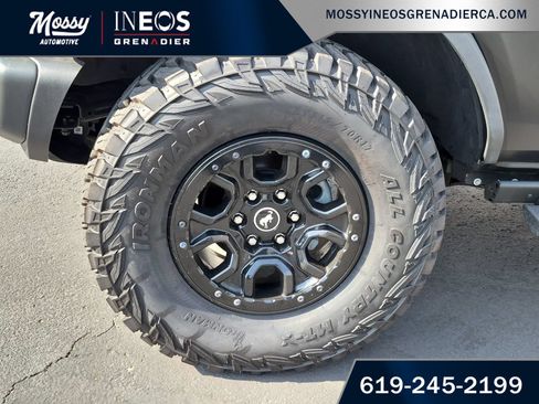 Used 2023 Ford Bronco Badlands w/ Sasquatch Package AWD/4WD image 10