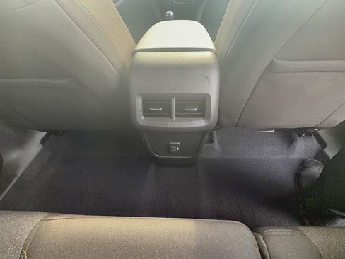 Used 2021 Chevrolet Equinox LT AWD/4WD image 22