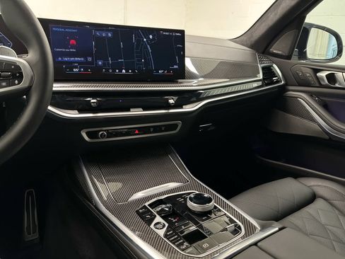 Used 2026 BMW X7 M60i AWD/4WD image 30