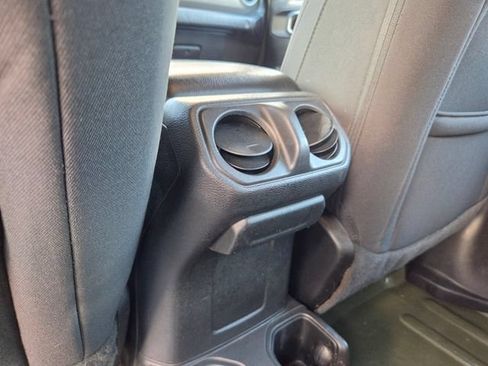 Used 2022 Jeep Wrangler Unlimited Sport AWD/4WD image 14