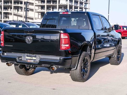 Used 2023 RAM 1500 Laramie AWD/4WD image 4
