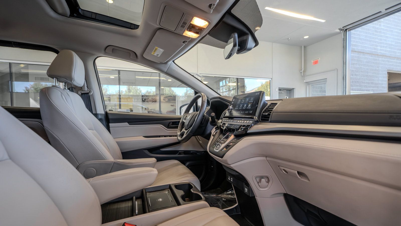 Used 2025 Honda Odyssey EX-L image 16